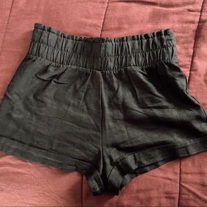 Forever 21 Black Smocked Linen Blend Shorts Women’s Medium